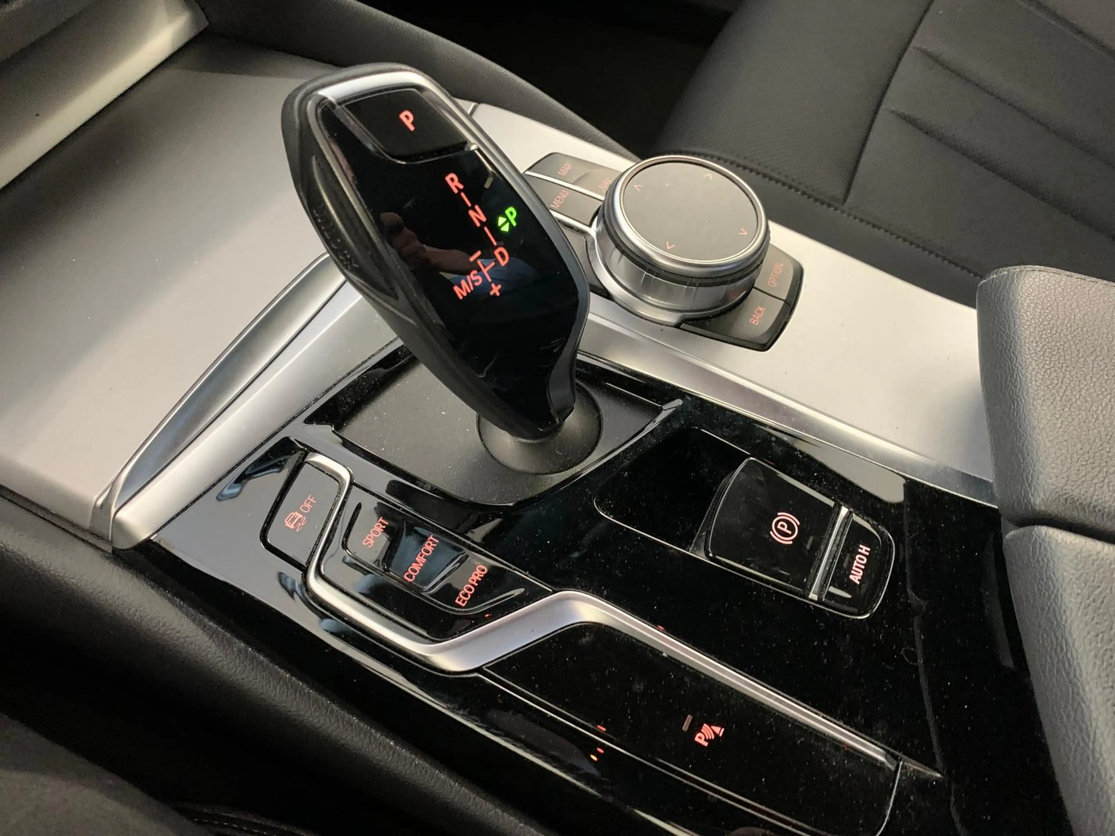 BMW 530 Touring i xDr|DrivProf|Laser|HUD|Memo|Leder — photo 14