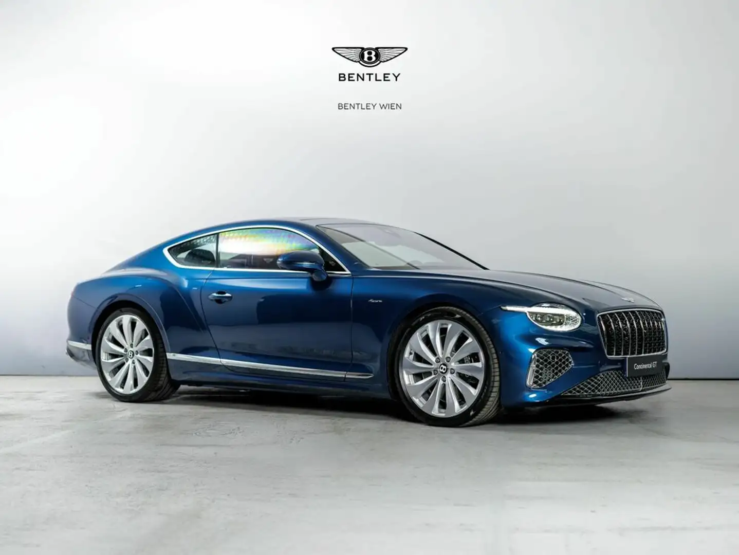 Bentley Continental GT Azure V8 Hybrid Blau - 1
