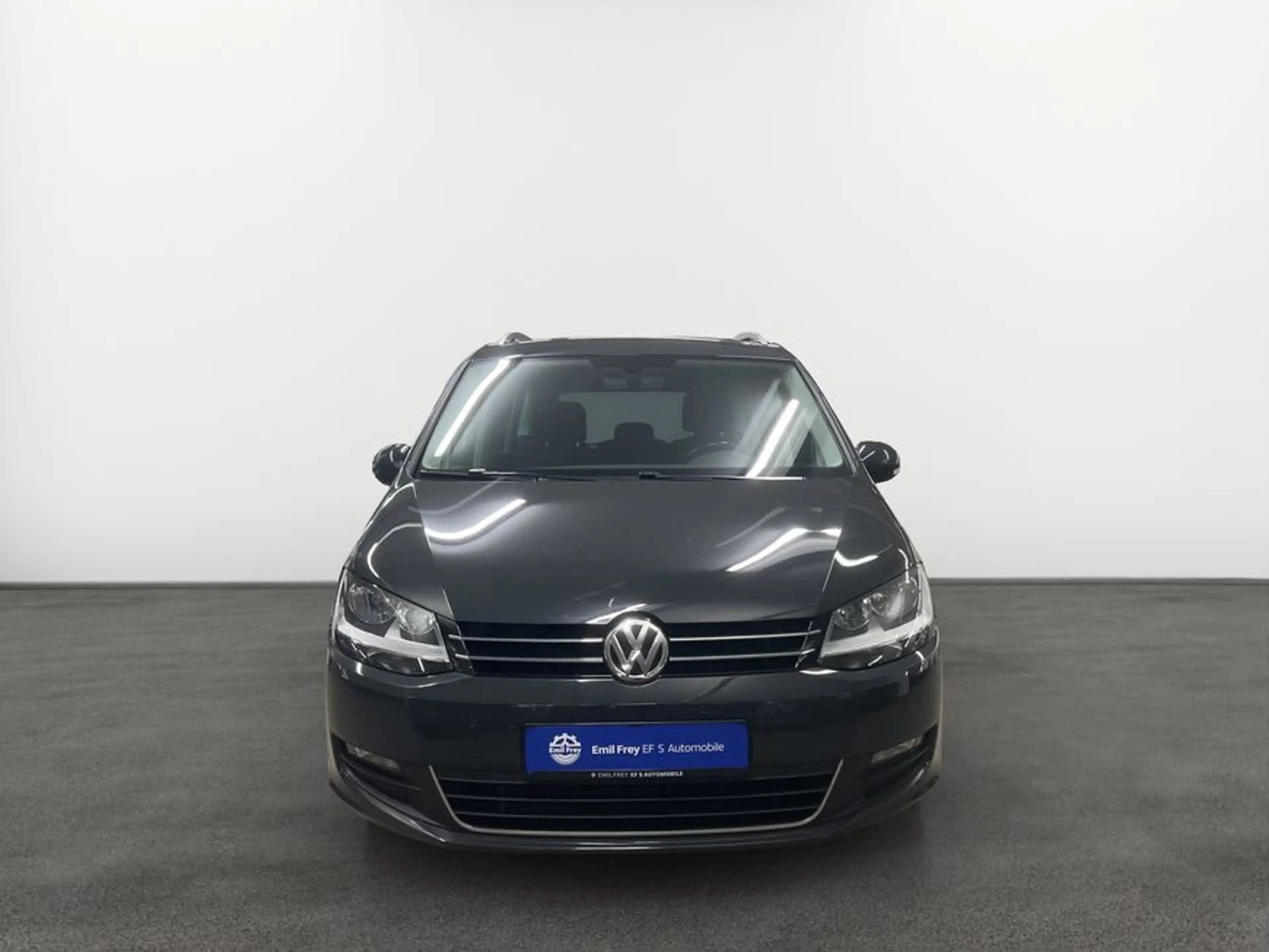 Volkswagen Sharan 2.0 TDI DSG ComfortlineAHK Navi — photo 9