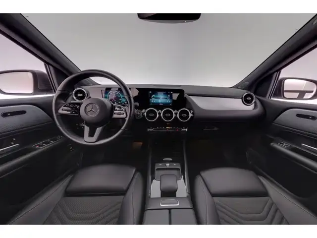 Mercedes-Benz B-Class view 12