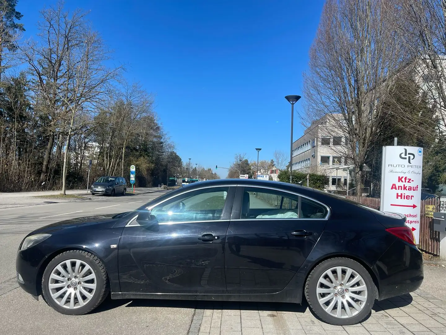 Opel Insignia Sport Schwarz - 2