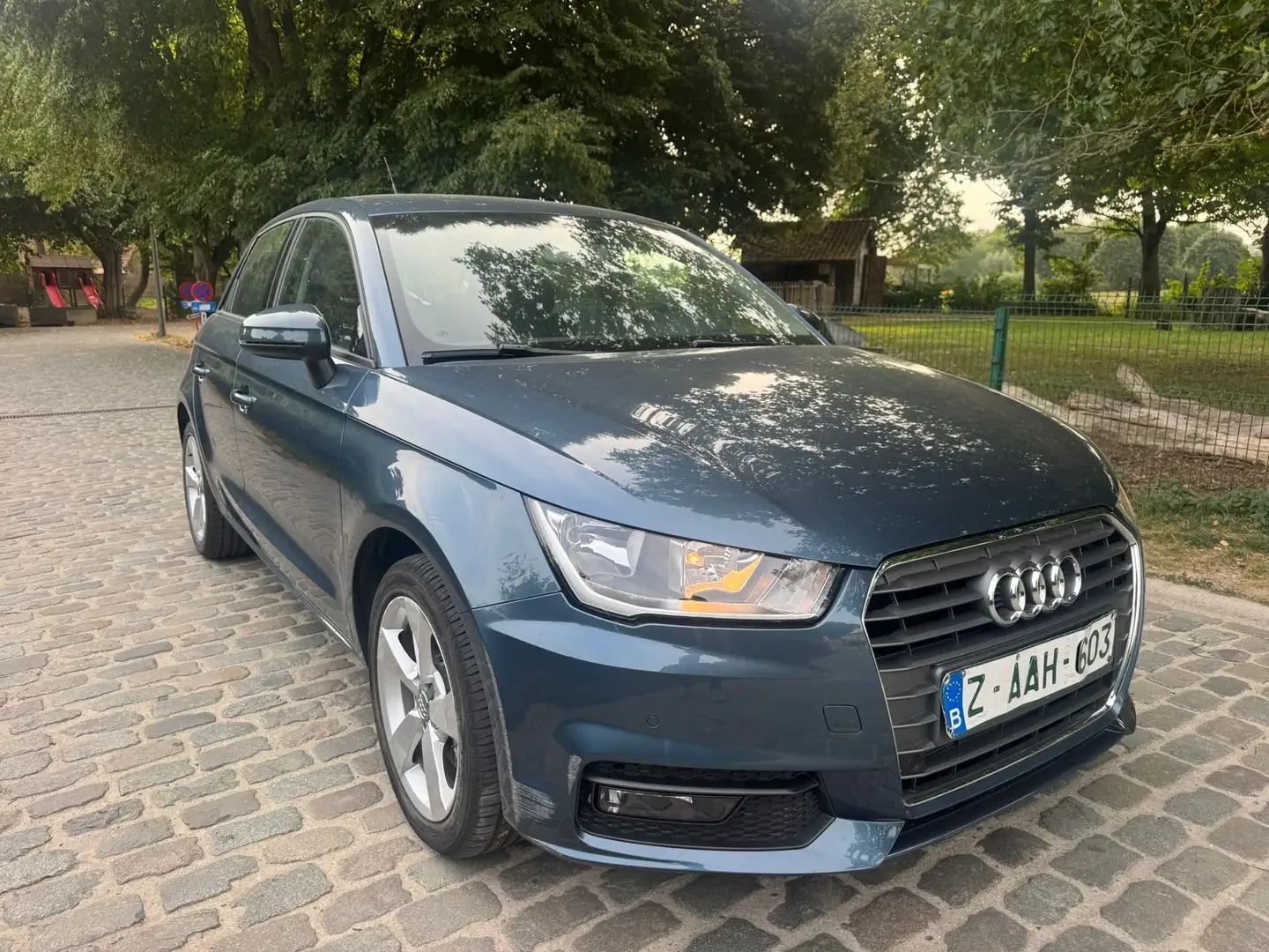 Audi A1 A1 1.4 TFSI S tronic *** 4.700KM *** Bleu - 1