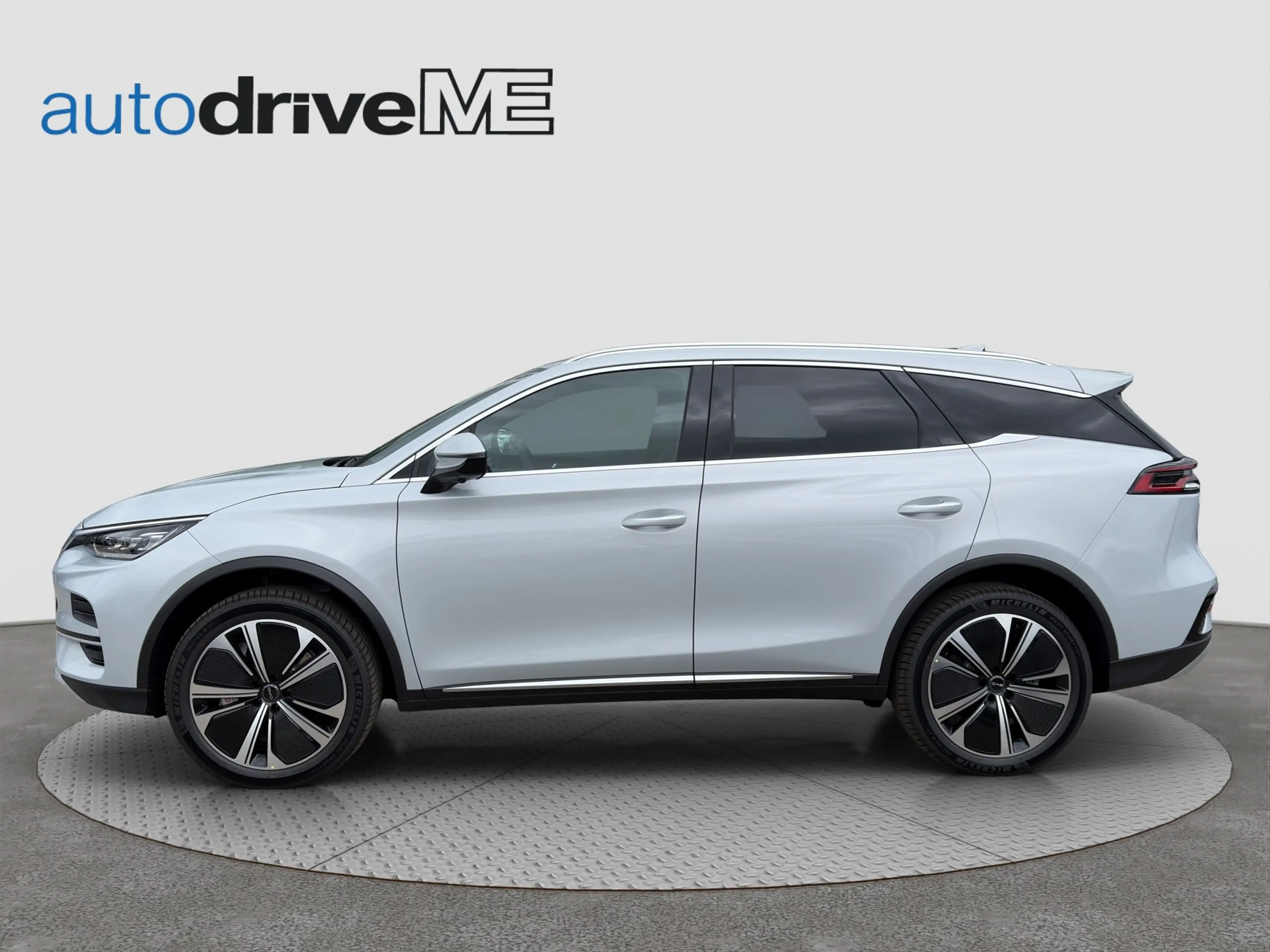 BYD Tang Flagship — photo 3