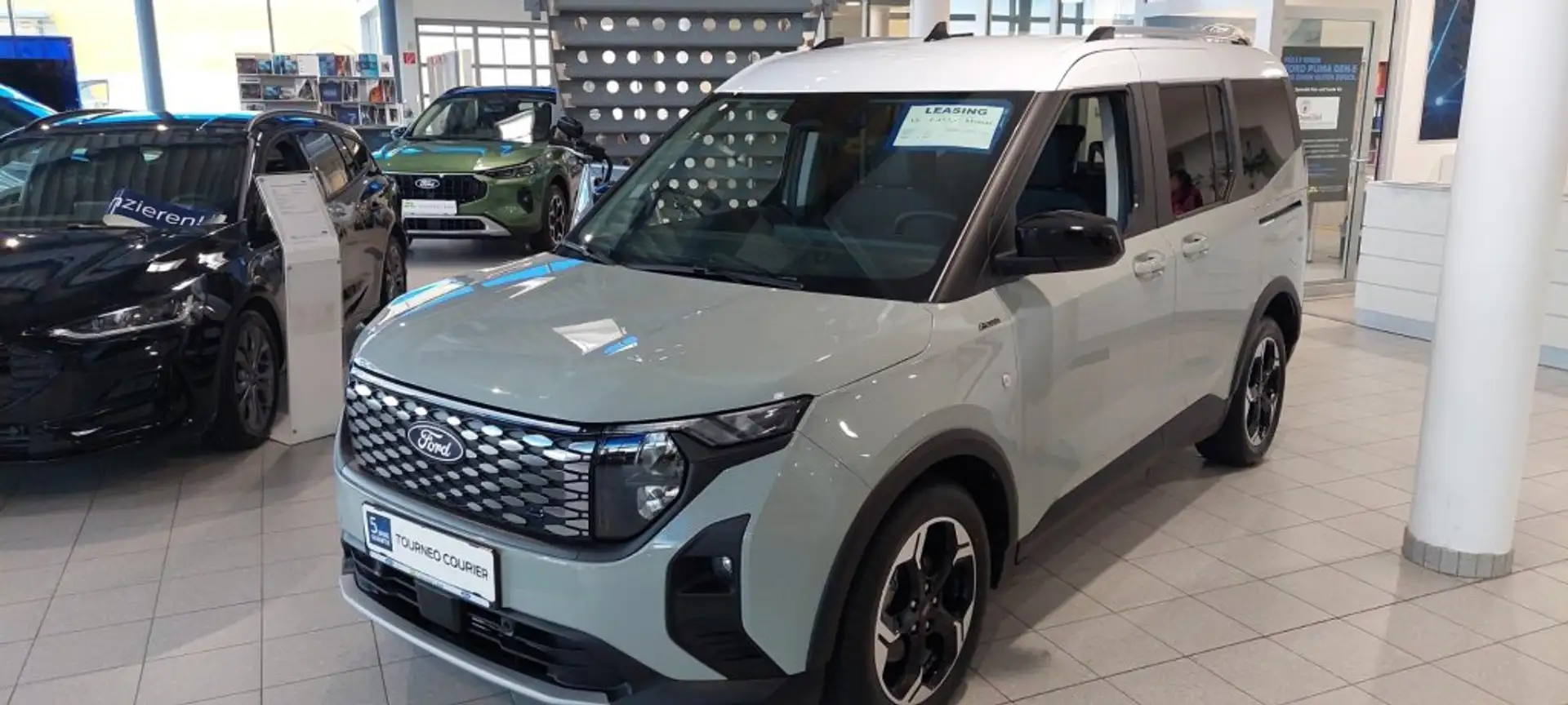 Ford Transit Courier Tourneo Courier Active BEV 136PS A1 Gris - 1