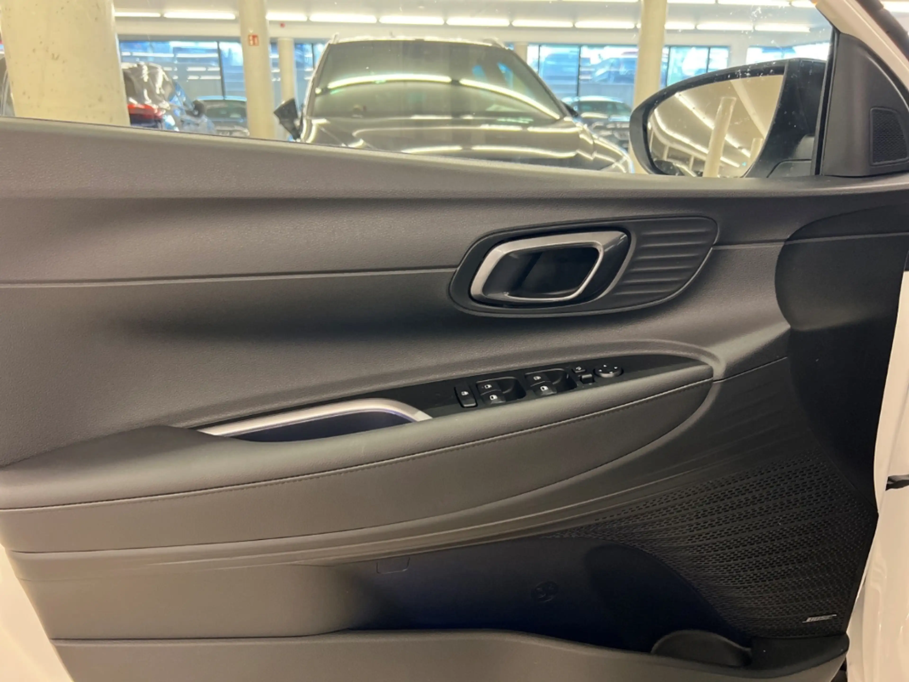Hyundai BAYON Blackline 66KW (90 PS) Automatik Navi Soundsystem — photo 11