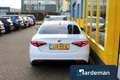 Alfa Romeo Giulia 2.0T Leder Driver Assist. Wit - thumbnail 25