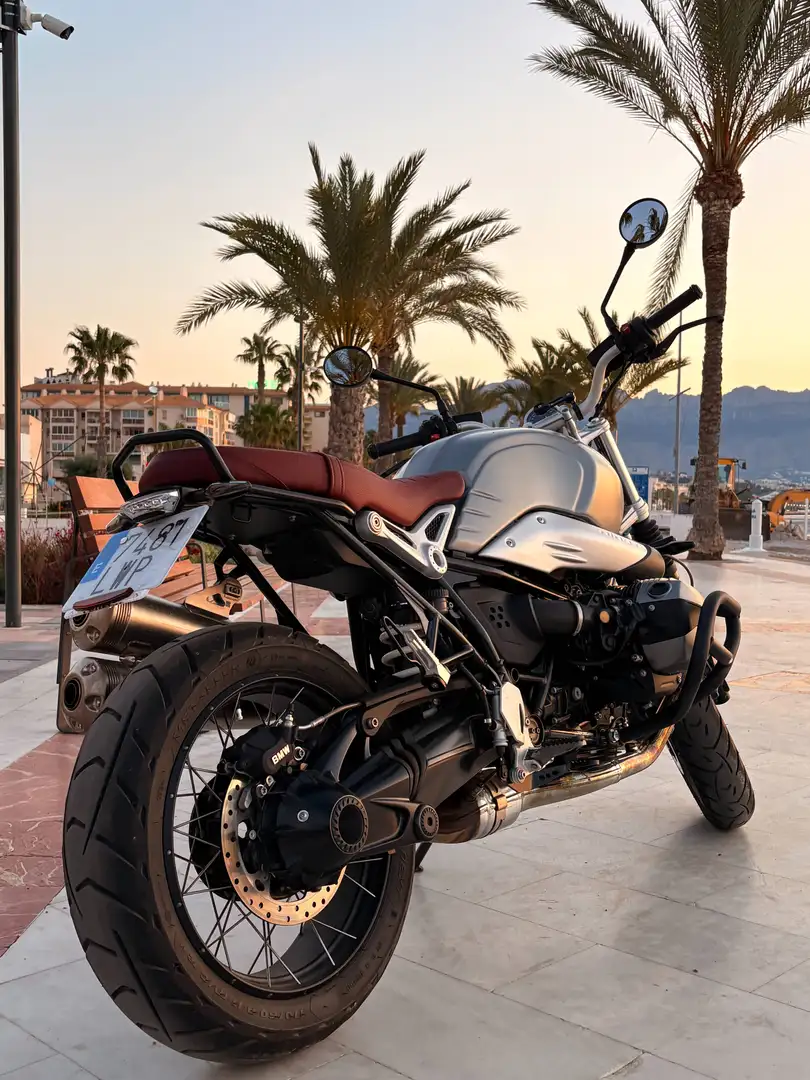 BMW R 12 nineT Scrambler Gris - 1