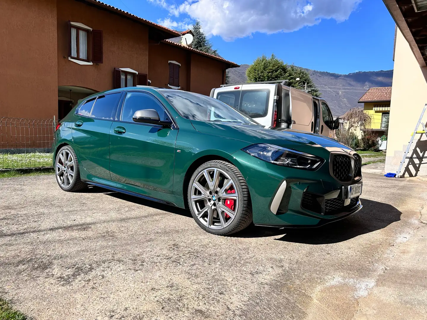 BMW 135 M 135i xdrive Colorvision Edition *FULL optional* Groen - 1