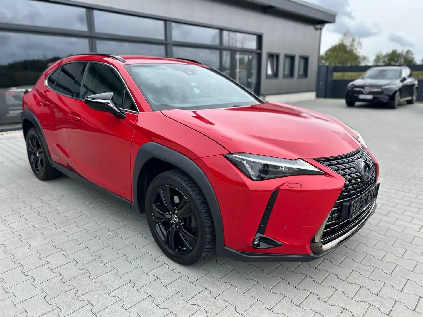 Lexus UX 250h Style & Edition - ACC-Totwinkel-DAB Rot - 1
