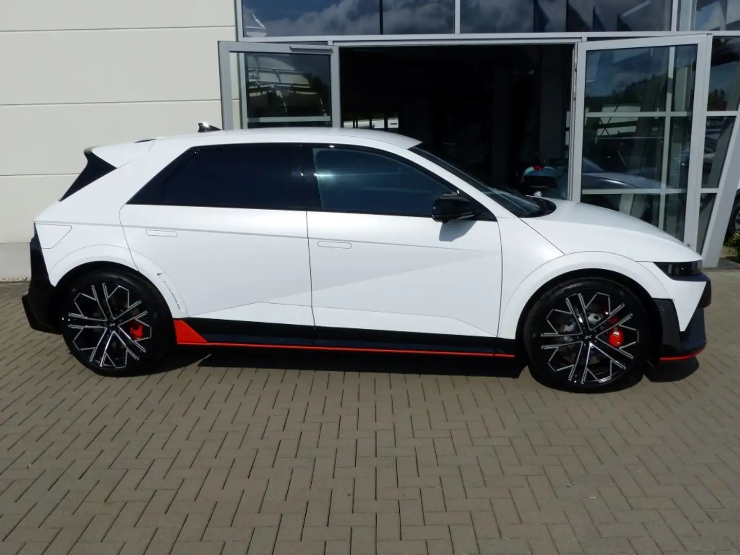 Hyundai IONIQ 5N 84 KWh 4WD *LED*BOSE*PDC* White - 2