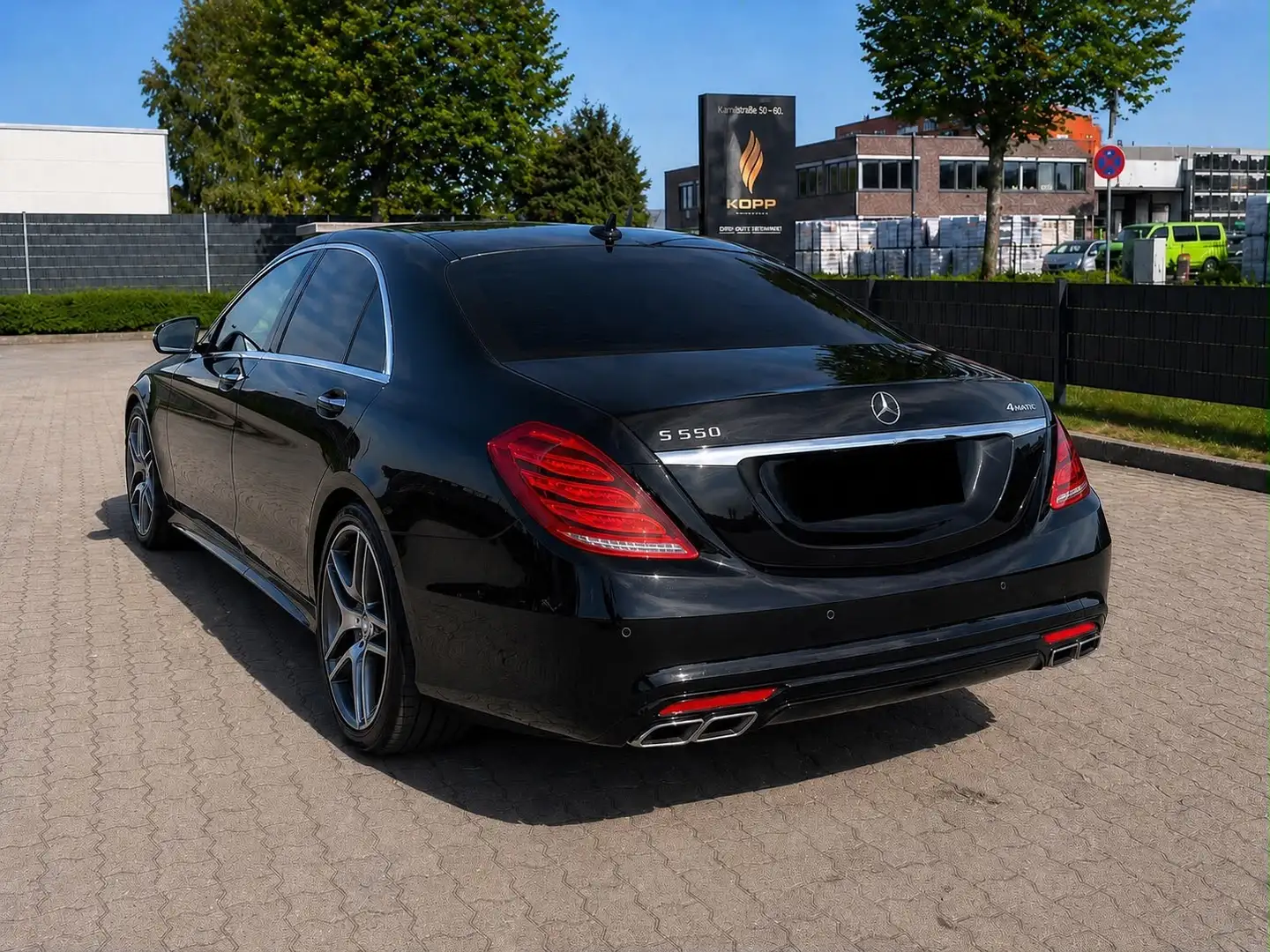 Mercedes-Benz S 550 4MATIC AMG*V8*DESIGNO*PANO*HUD*BURM*360°*VOLL Schwarz - 2