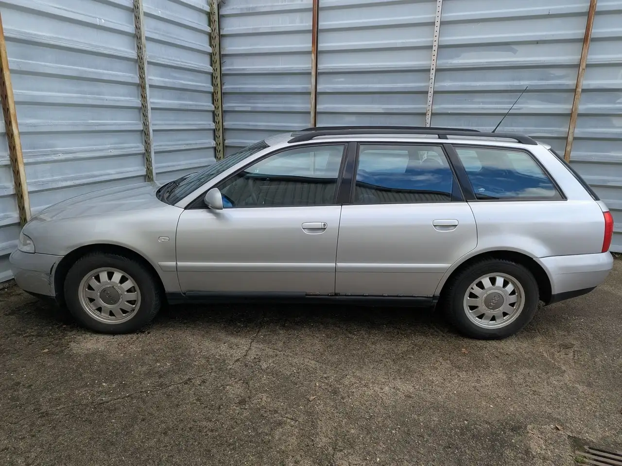 Audi A4 Avant 1.9 TDI*Automatikgetriebe*Alufelgen*, foto 2
