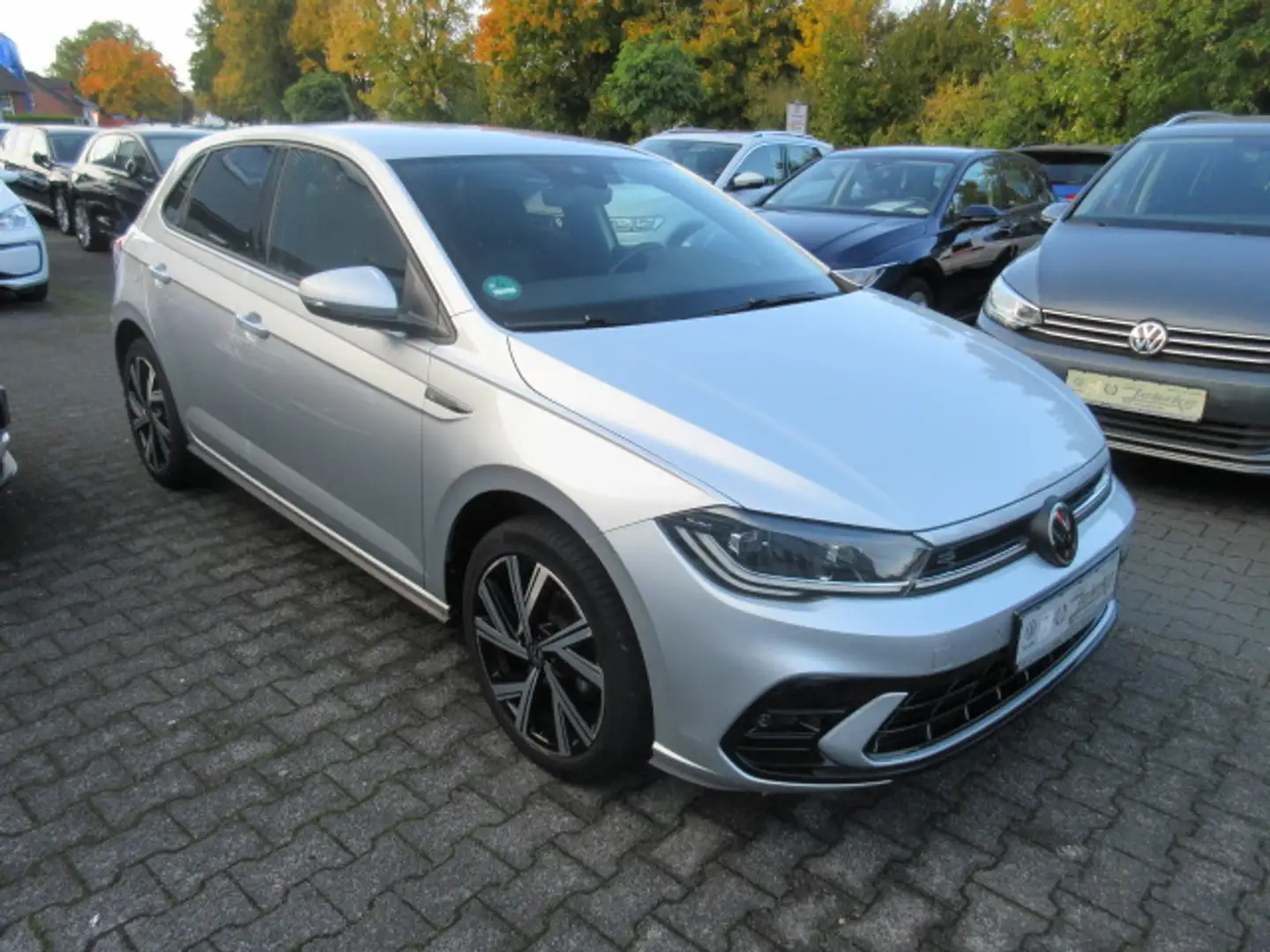 Volkswagen Polo R-Line 1.0 TSI DSG APP KAMERA ACC IQ LIGHT ALU APS SITZHEIZUNG CLIMATRONIC Silber - 1