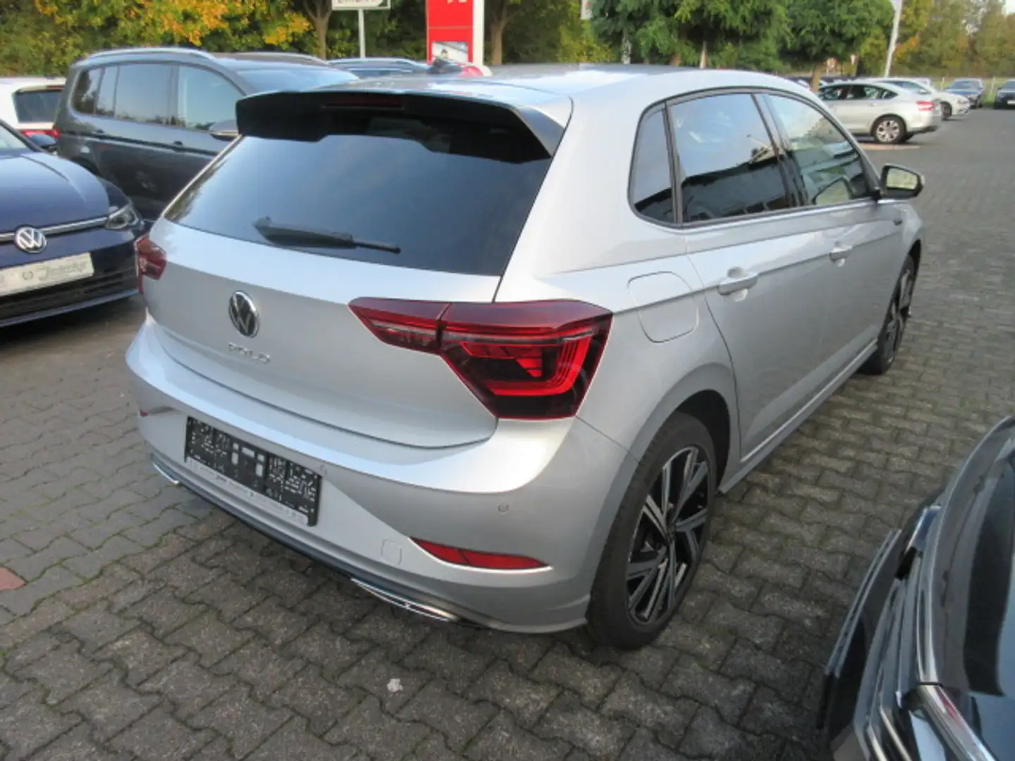 Volkswagen Polo R-Line 1.0 TSI DSG APP KAMERA ACC IQ LIGHT ALU APS SITZHEIZUNG CLIMATRONIC Silber - 2
