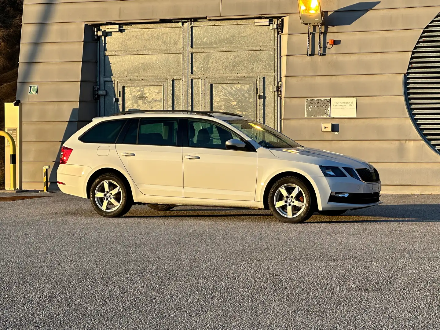 Skoda Octavia 1,6 TDi Ambition / Automatik DSG / 145.000km Weiß - 2