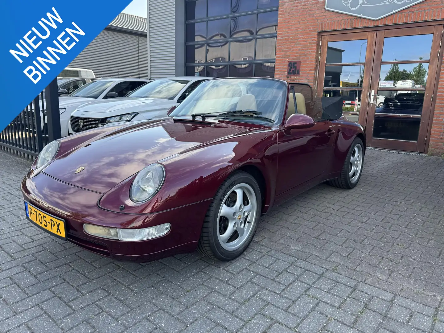Porsche 993 993 Cabrio 3.6 | Varioram | luchtgekoeld | youngti Rood - 1