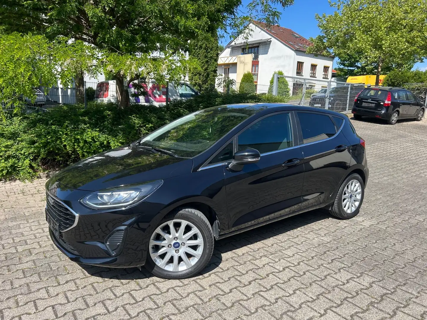 Ford Fiesta 1.0 Titanium Zwart - 1