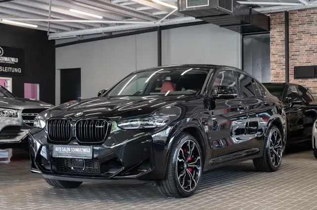 BMW X4 M view 2