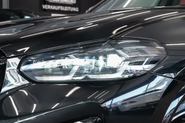 BMW X4 M view 4