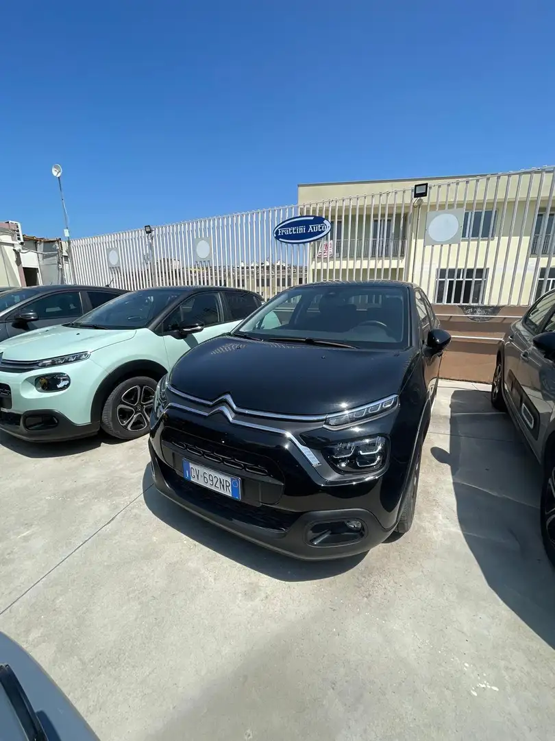 Citroen C3 C3 III 2017 1.2 puretech Shine Noir - 2