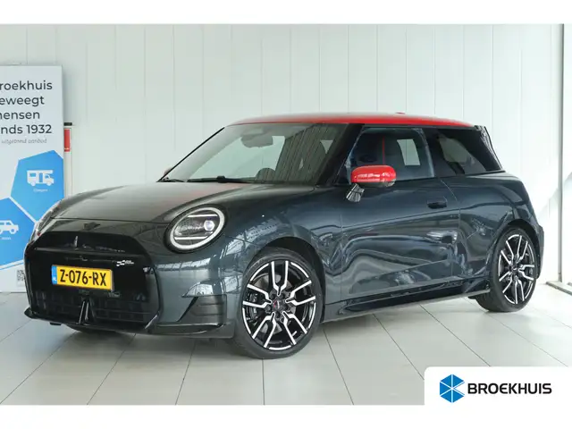 MINI John Cooper Works 3-Deurs SE Cooper XL 54.2 kWh 371KM Range | SOH 96
