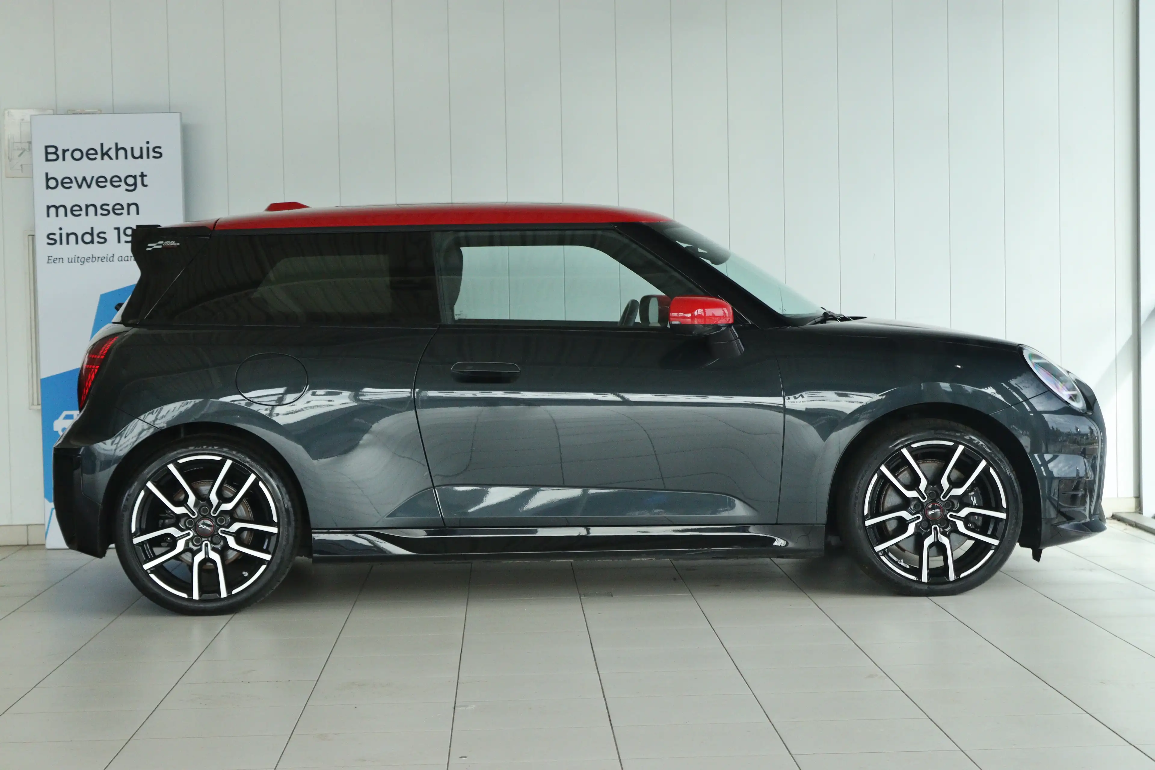 MINI John Cooper Works 3-Deurs SE Cooper XL 54.2 kWh 371KM Range | Binnen — photo 14