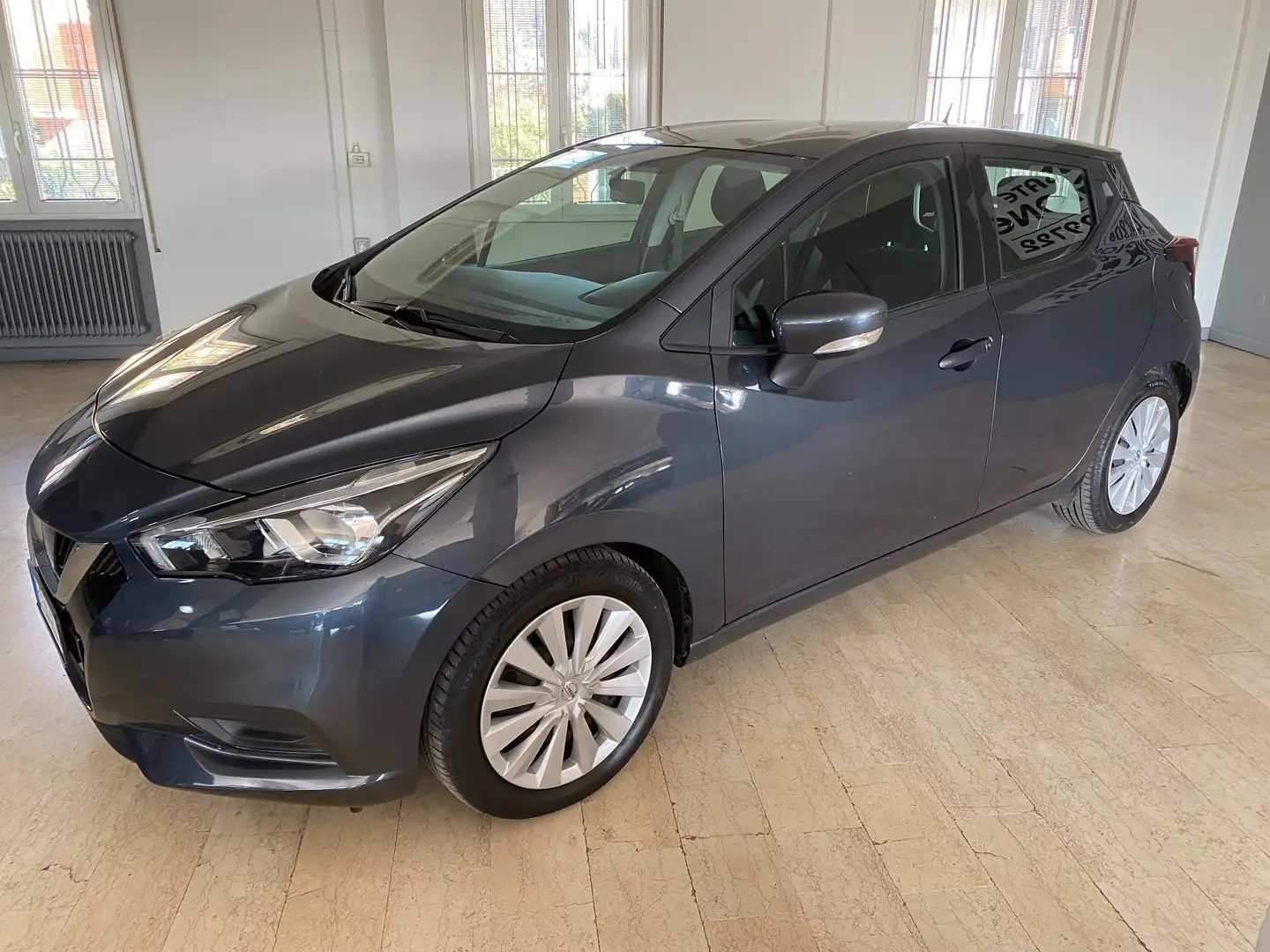 Nissan Micra Micra 1.0  71cv Per Neopatentati Grigio - 2