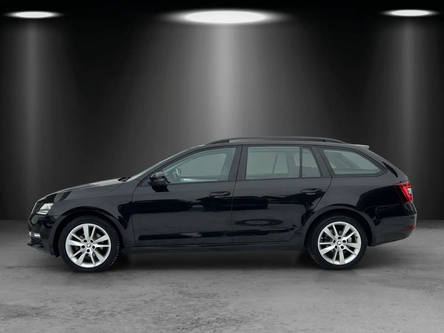 Skoda Octavia 1.6 TDI Ambition/LED/SHZ/PDC/GRA/ Schwarz - 2