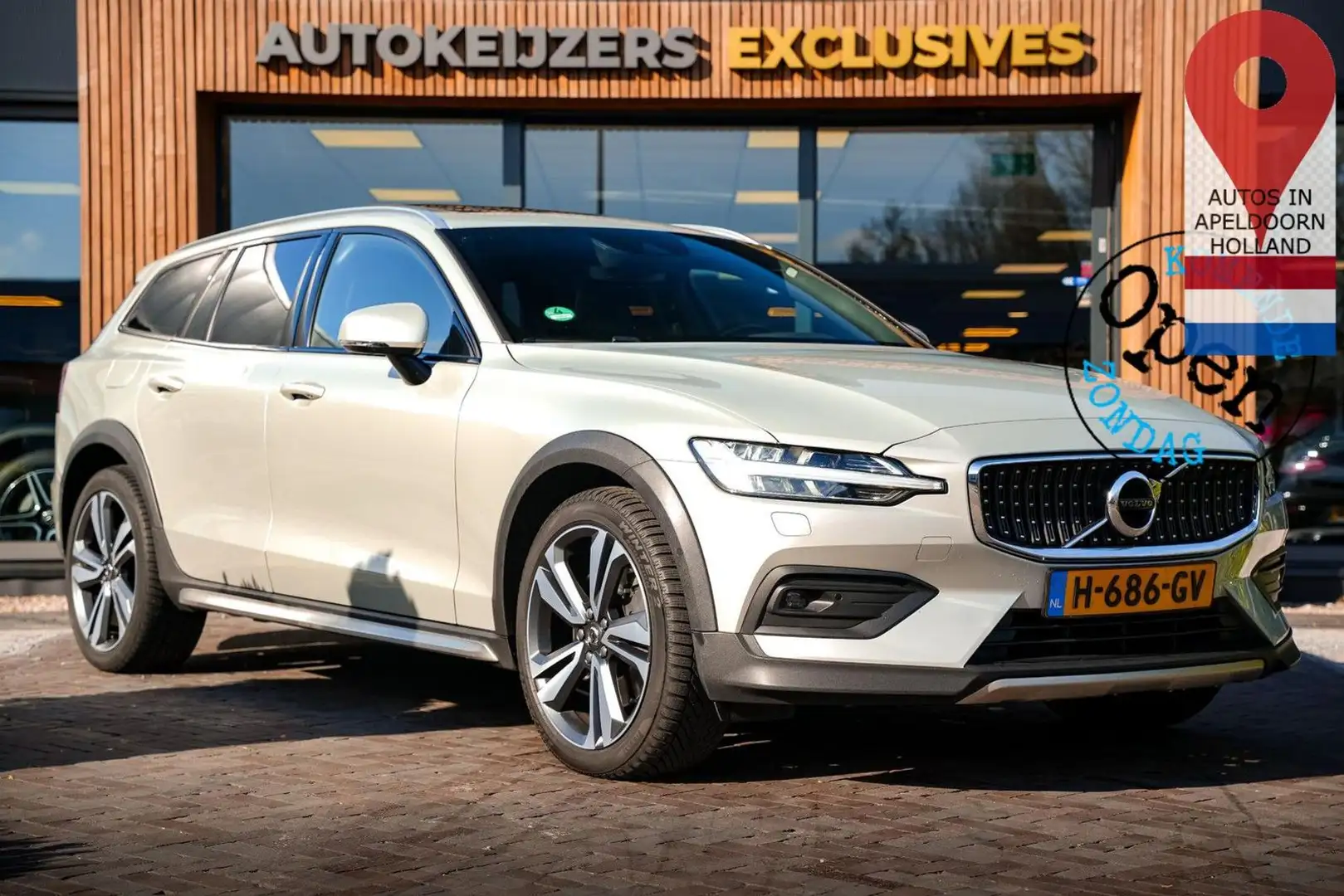 Volvo V60 Cross Country 2.0 T5 AWD Pro Panodak Memory Grau - 1