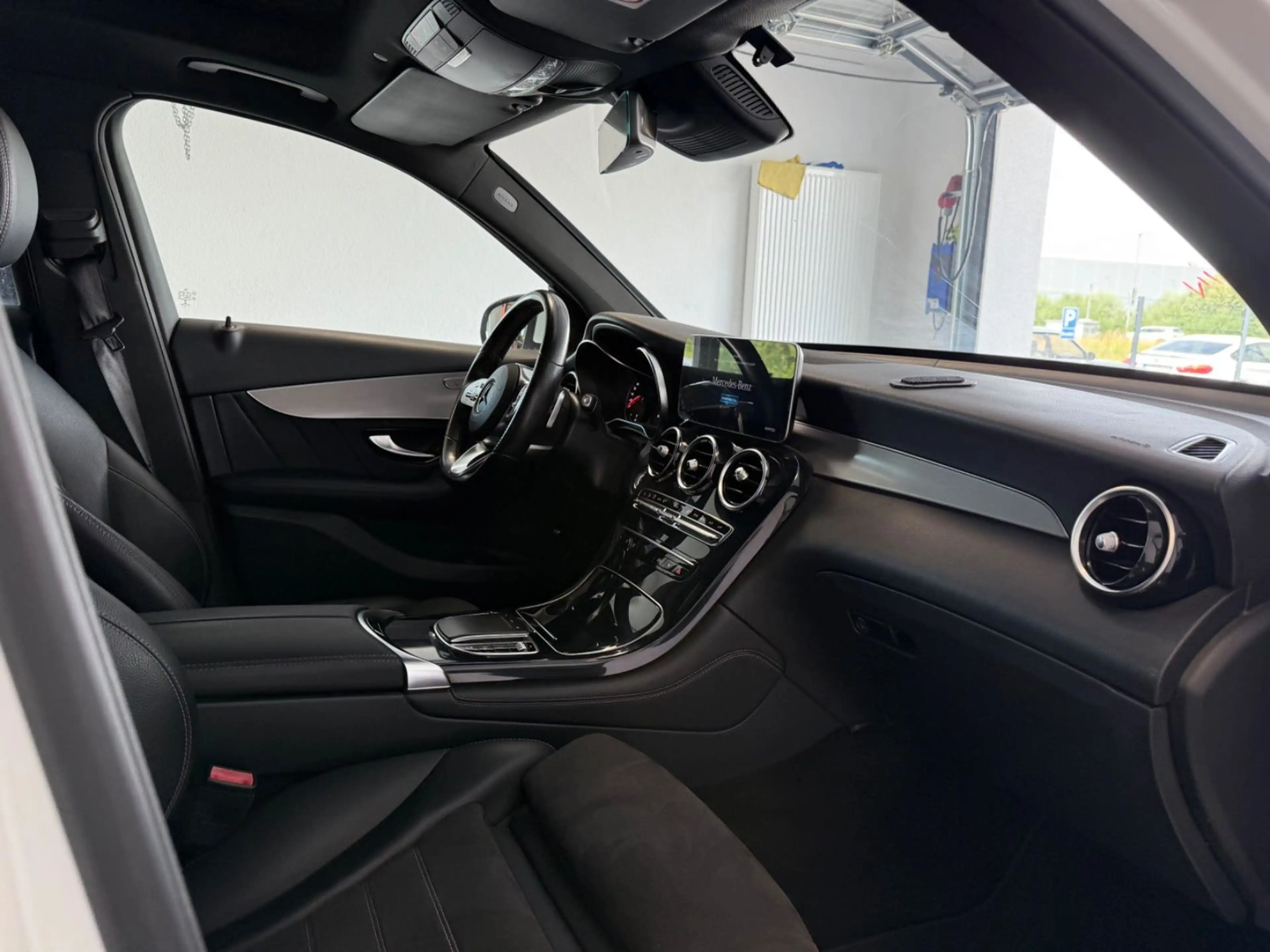 Mercedes-Benz GLC 220 d 4Matic AMG*PANO*SHZ*LED*Kamera*el.Klap — photo 14