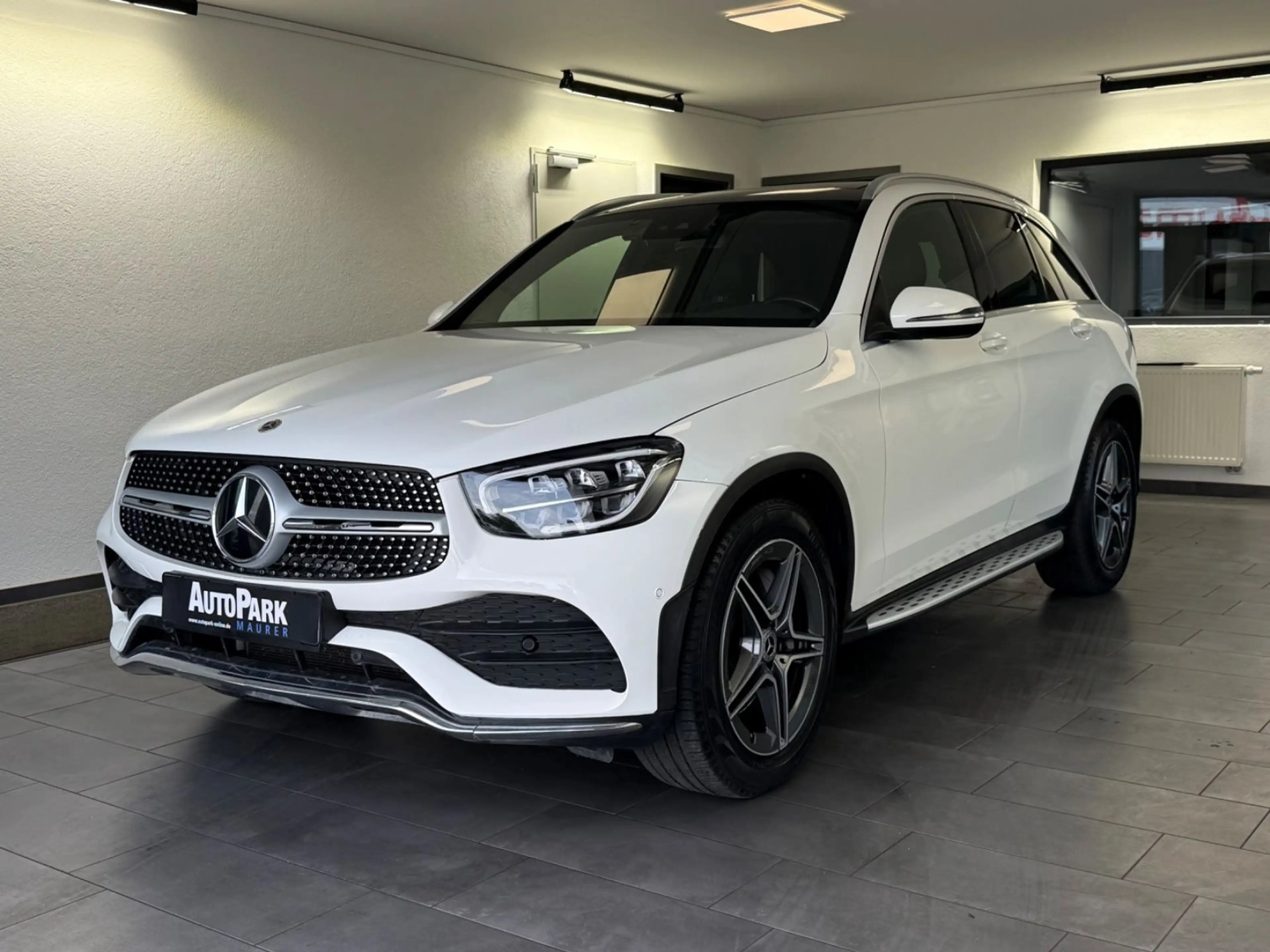 Mercedes-Benz GLC 220 d 4Matic AMG*PANO*SHZ*LED*Kamera*el.Klap — photo 2