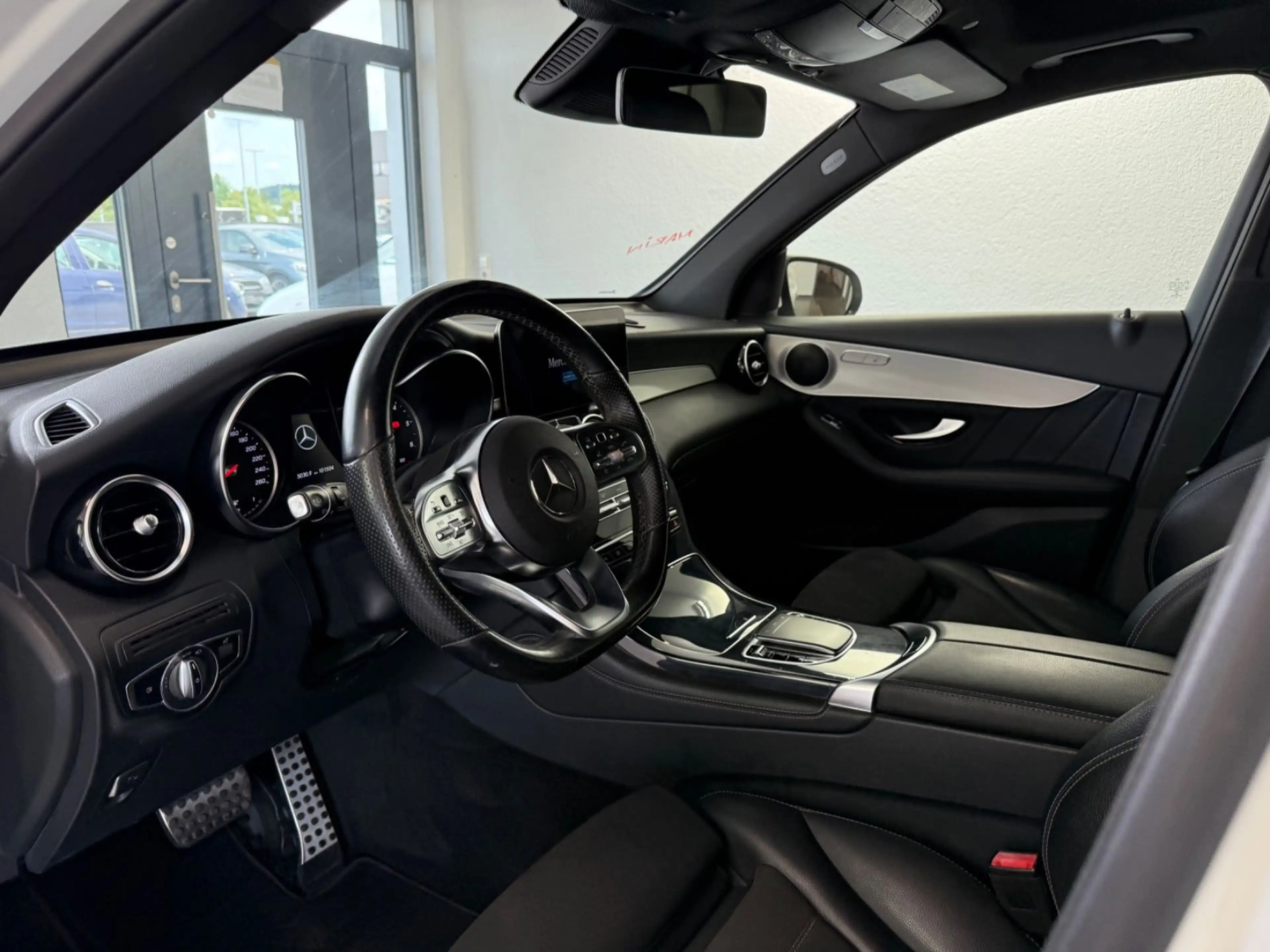 Mercedes-Benz GLC 220 d 4Matic AMG*PANO*SHZ*LED*Kamera*el.Klap — photo 12