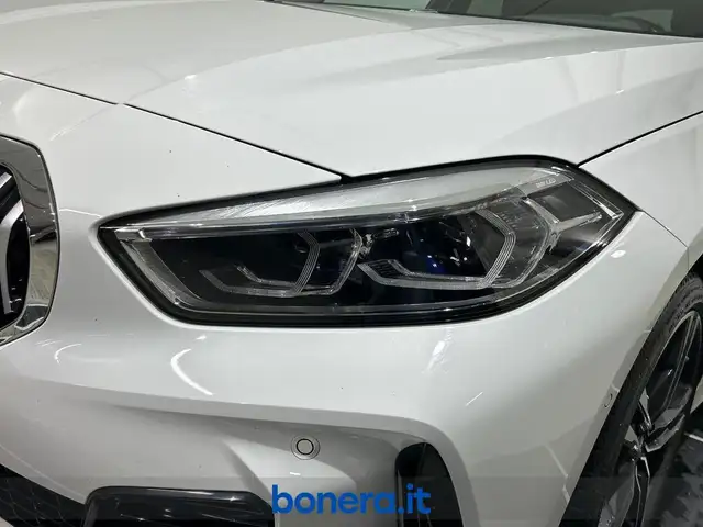 BMW 1 Series view 11