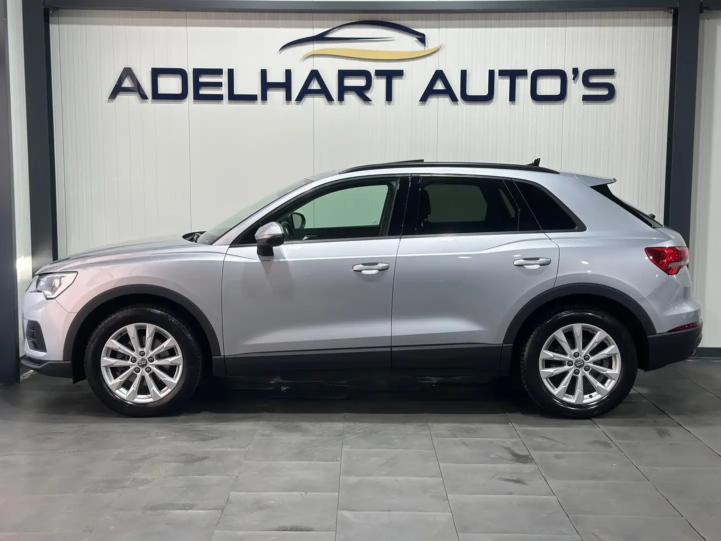 Audi Q3 35 TFSI Mild Hybride Business Edition Automaat / P Zilver - 2