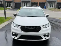 Chrysler Pacifica 2023