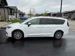 Chrysler Pacifica 2023