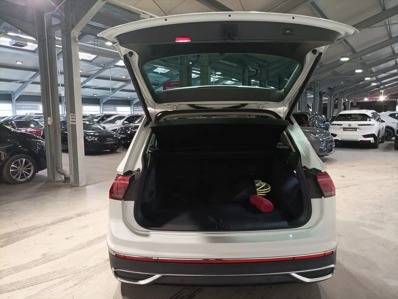 Volkswagen Tiguan 1.4 TSI eHybrid IQ-Licht|Navi|PDC|AHK 6