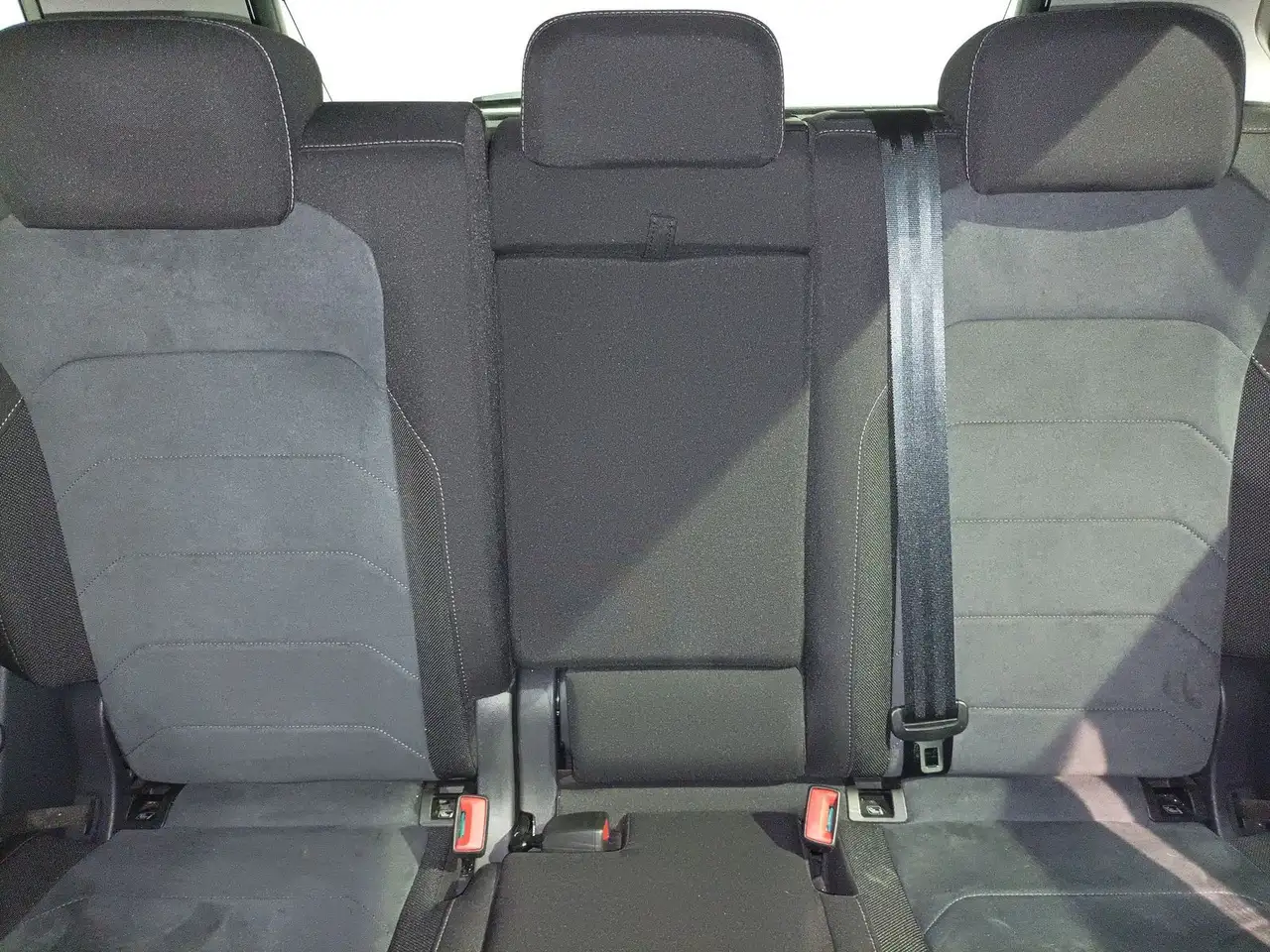 Volkswagen Tiguan 1.4 TSI eHybrid IQ-Licht|Navi|PDC|AHK 13
