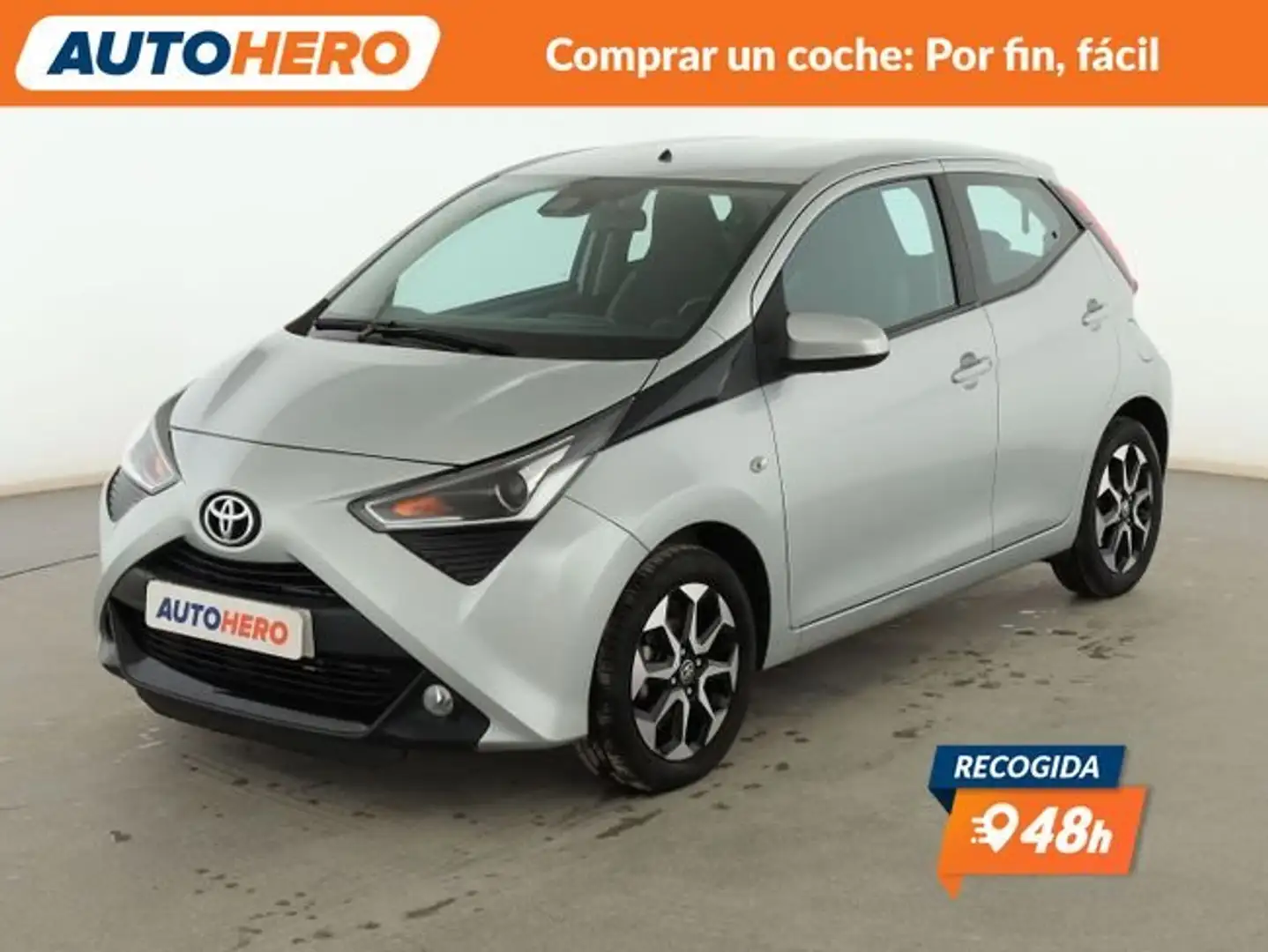 Toyota Aygo 1.0 X-Play club Gris - 1