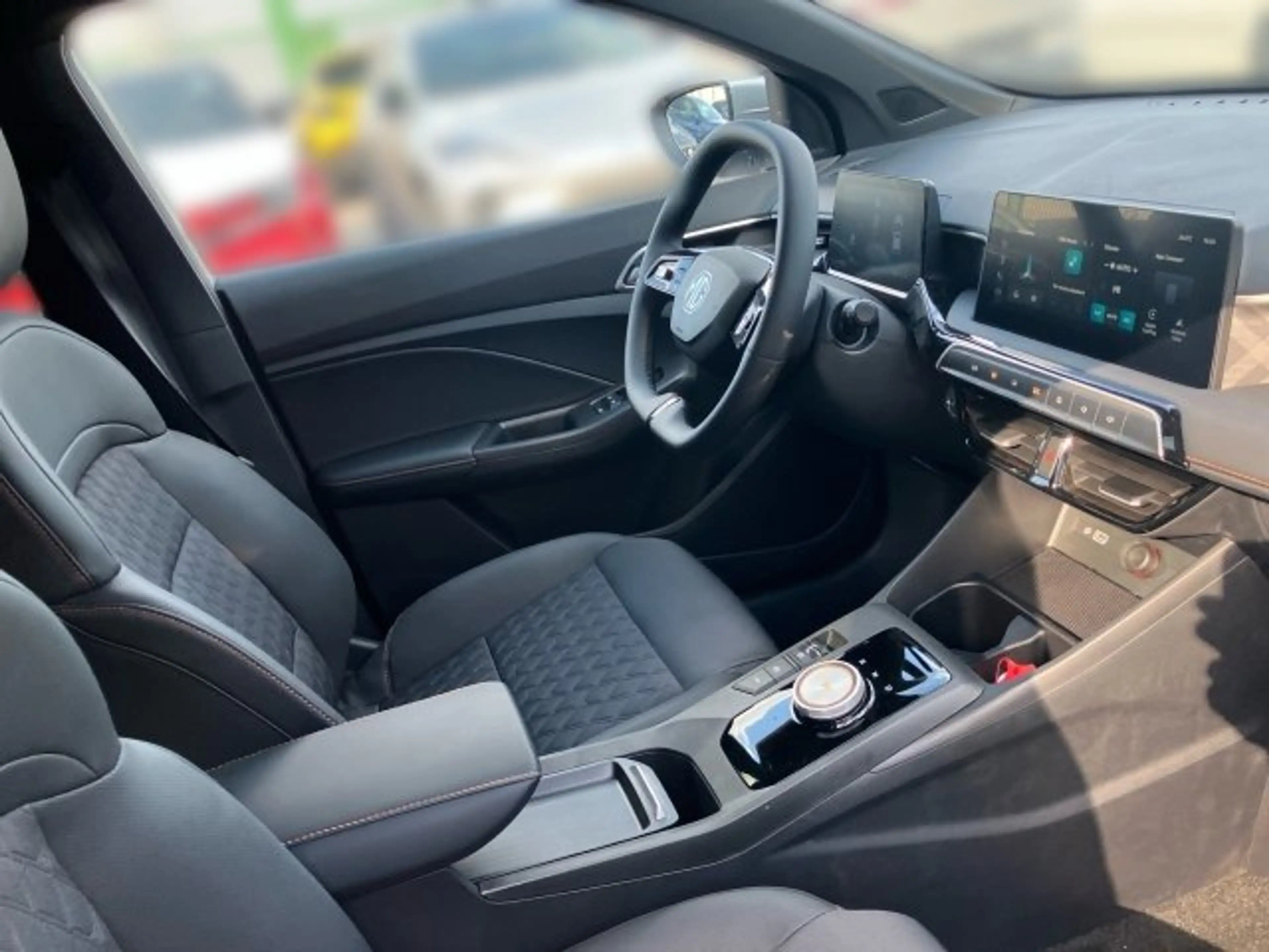 MG MG3 1,5 HEV Luxury MY26 — photo 6