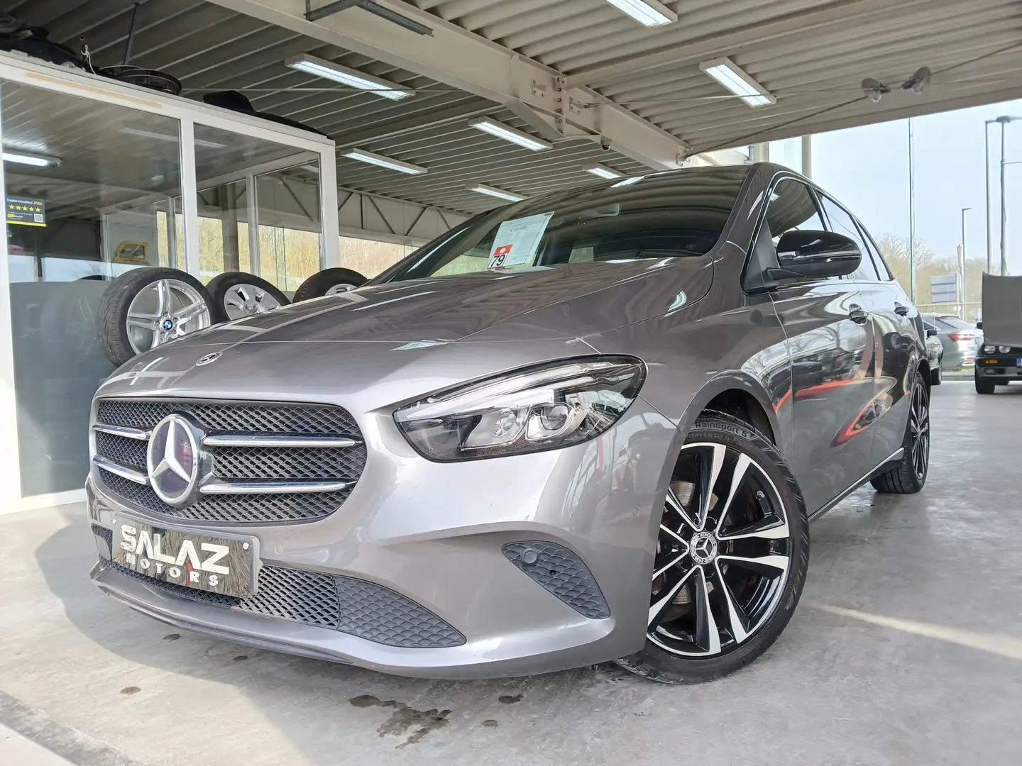 Mercedes-Benz B 180 d (EU6AP)/CUIR_TISSU/NAVI/CAMERA/LED/ATTELAGE Серый - 2