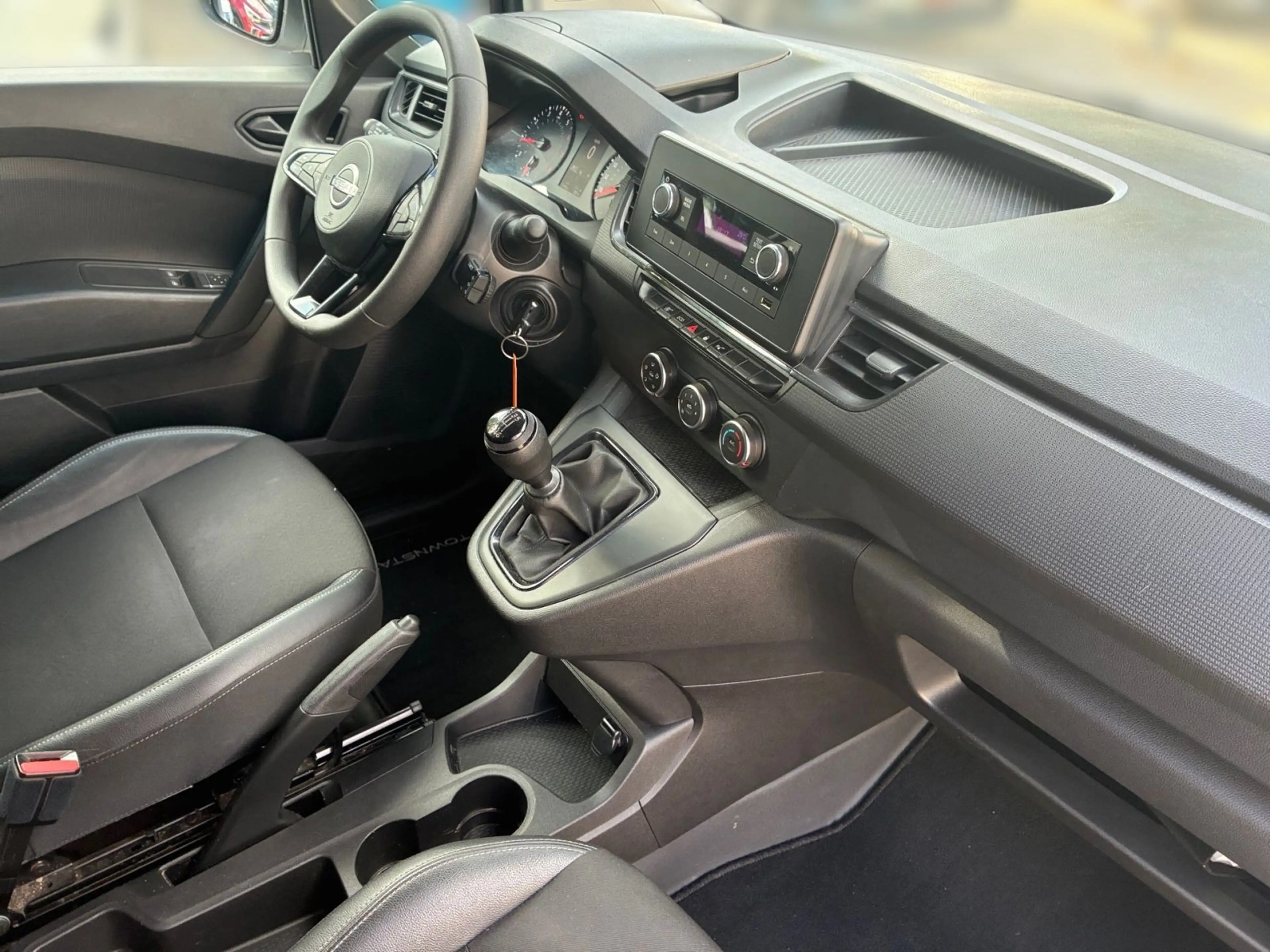 Nissan Townstar Kasten L1 2,2t Klima PDC — photo 10