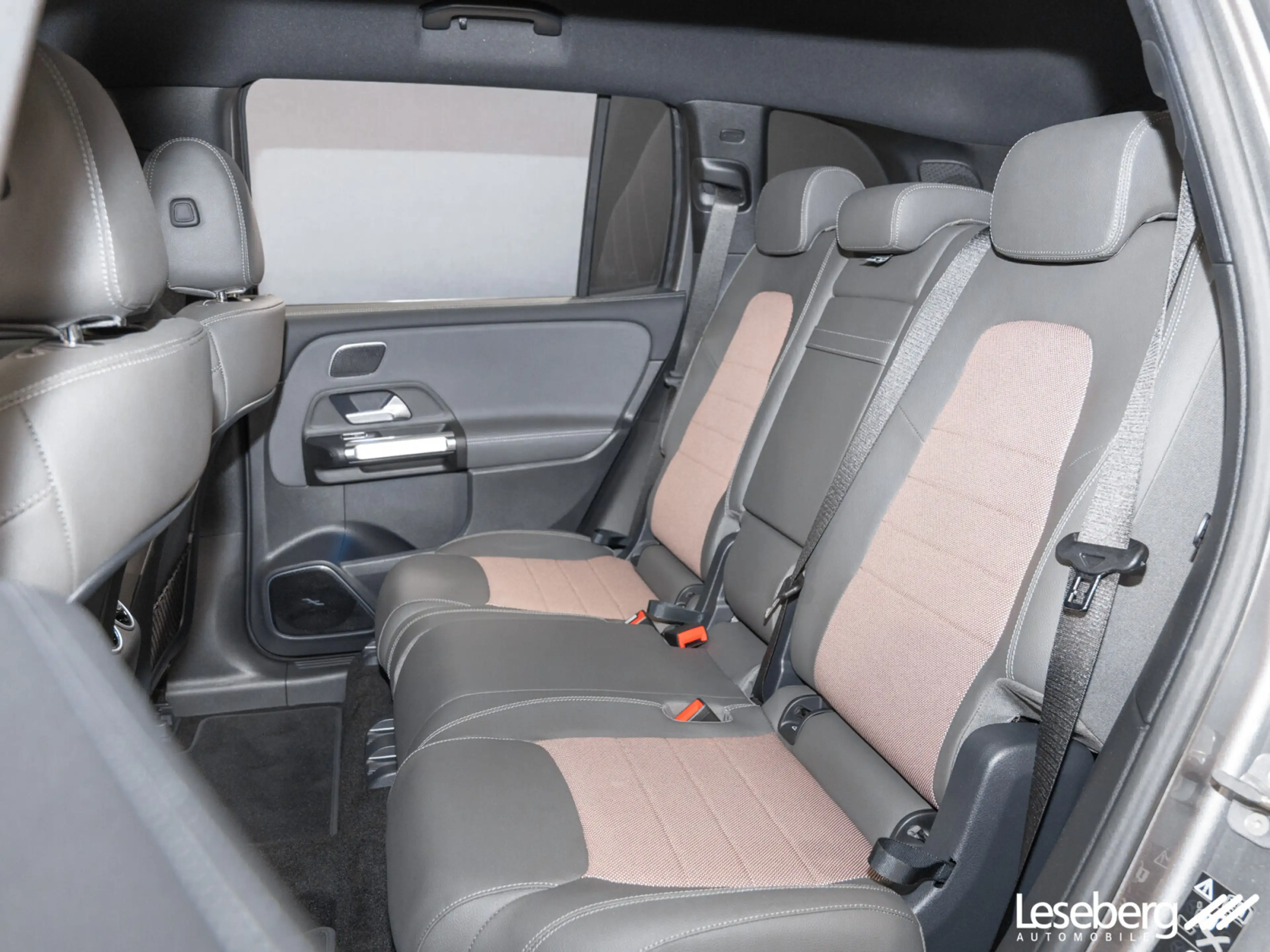 Mercedes-Benz EQB 350 EQB 350 4M Elect. Art Adv.+ LED/AHK/360°/HuD/Shz — photo 14