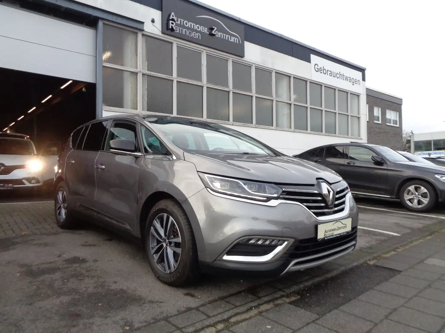 Renault Espace V Bus. Ed. 160 DCI*AUTOM*PANO*HuD*KAM*LED Gris - 1