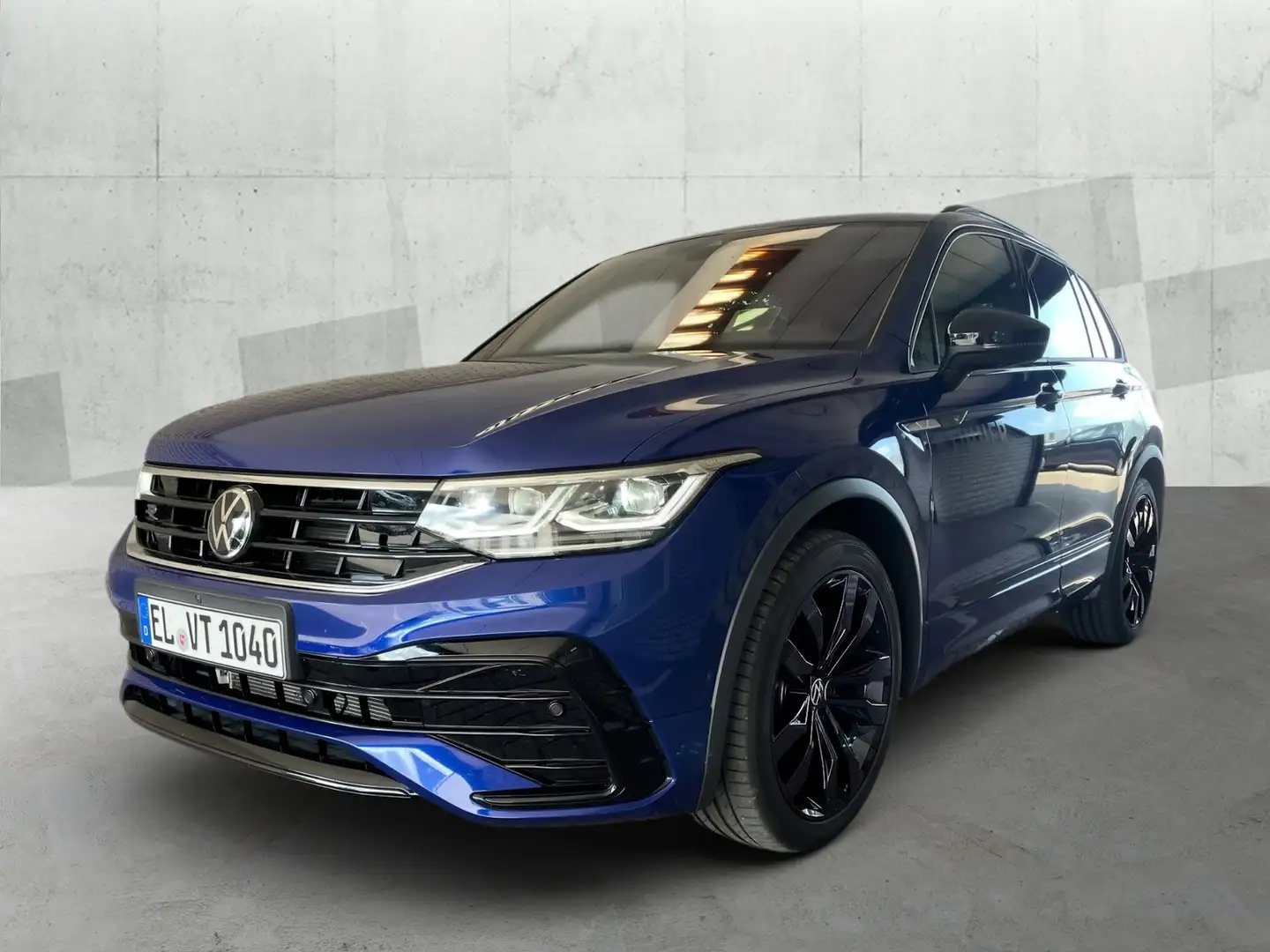 Volkswagen Tiguan R-Line 2,0 l TDI DSG *BLACK STYLE*IQ.LIGHT*NAVI*P Blau - 2