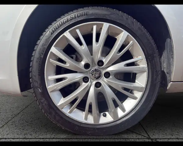 Alfa Romeo Giulietta view 17