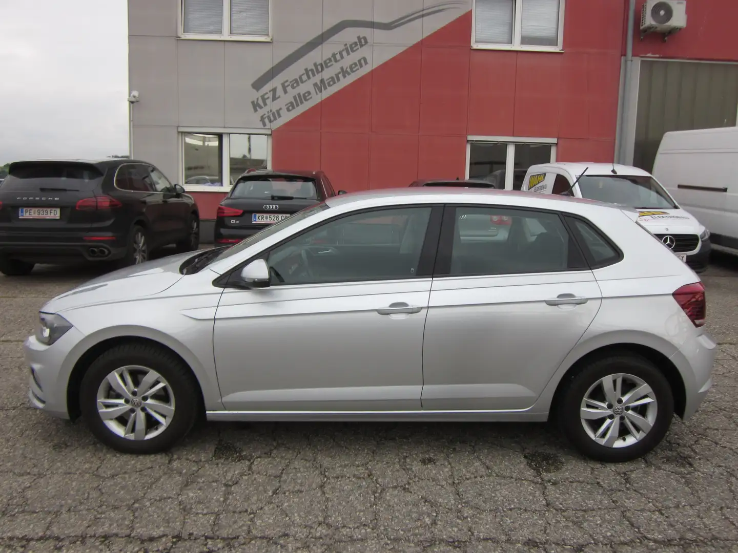 Volkswagen Polo Polo 1,6 TDI SCR Comfortline Comfortline Silber - 2