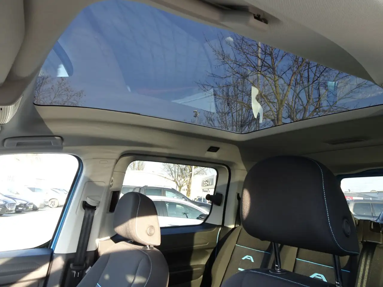 Ford Tourneo Connect Active 2.0 AT PANO*iACC*NAVI*LED 5