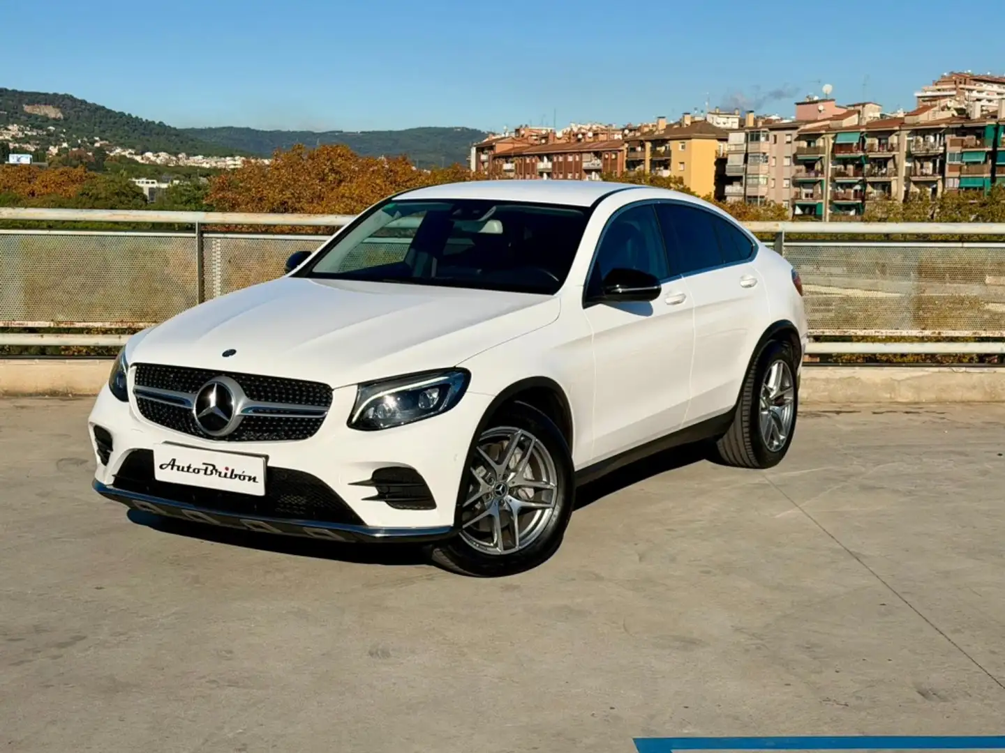 Mercedes-Benz GLC 220 Coupé 220d 4Matic Aut. Blanc - 2