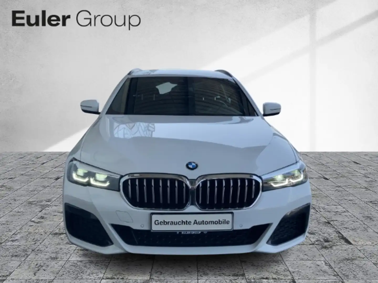 BMW 530 d Tour M-Sport LCProf DA Kamera CarPlay DAB Weiß - 2